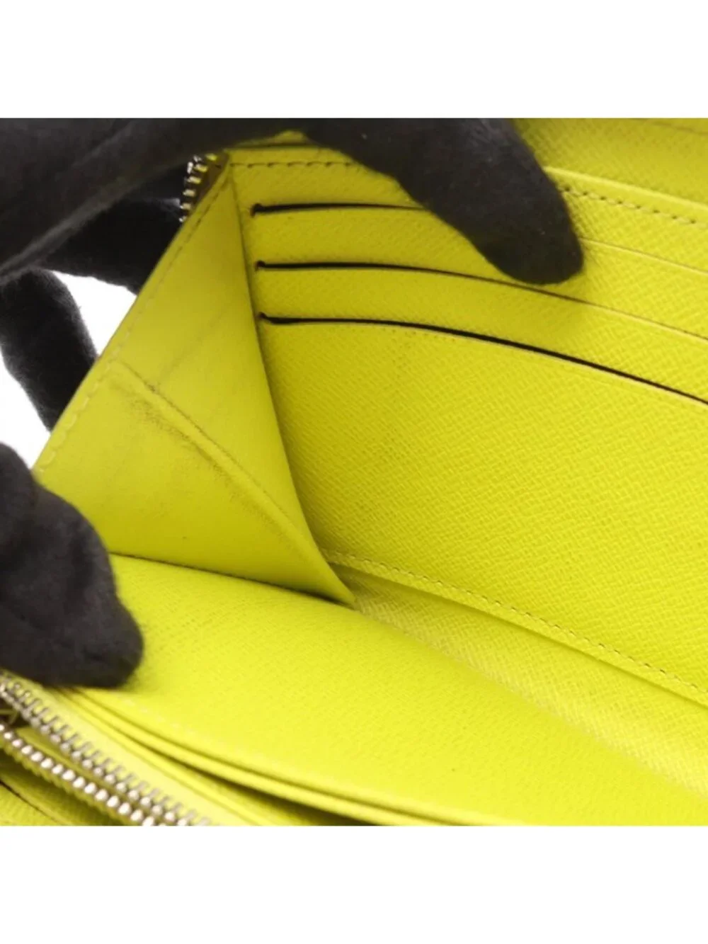 Louis Vuitton Round Wallet Zippy Jaune Leather
